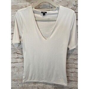 Express Short Sleeve Top Size Medium Body Contour Top V-Neck White